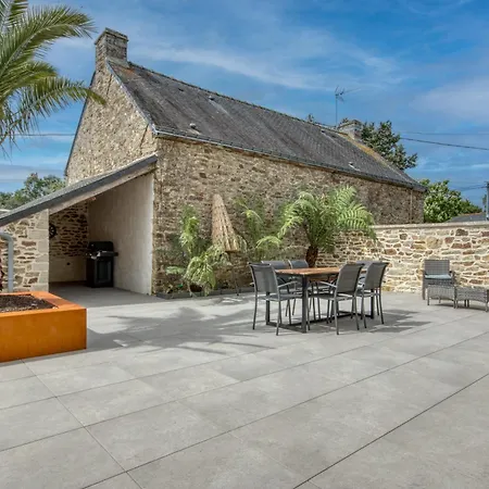 Le Logis De La Pierre Bleue - Maison Avec Piscine * Férel