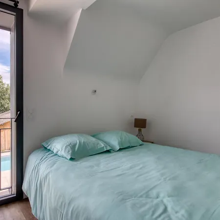 Le Logis De La Pierre Bleue - Maison Avec Piscine * Férel